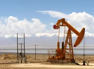 image of an oil well